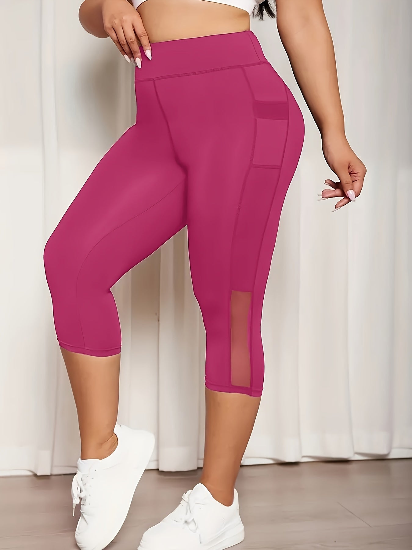 Plus Size Sports Capri Pants, Women's Plus Solid High Rise Slim Fit Running Yoga Capri Leggings With Phone Pockets