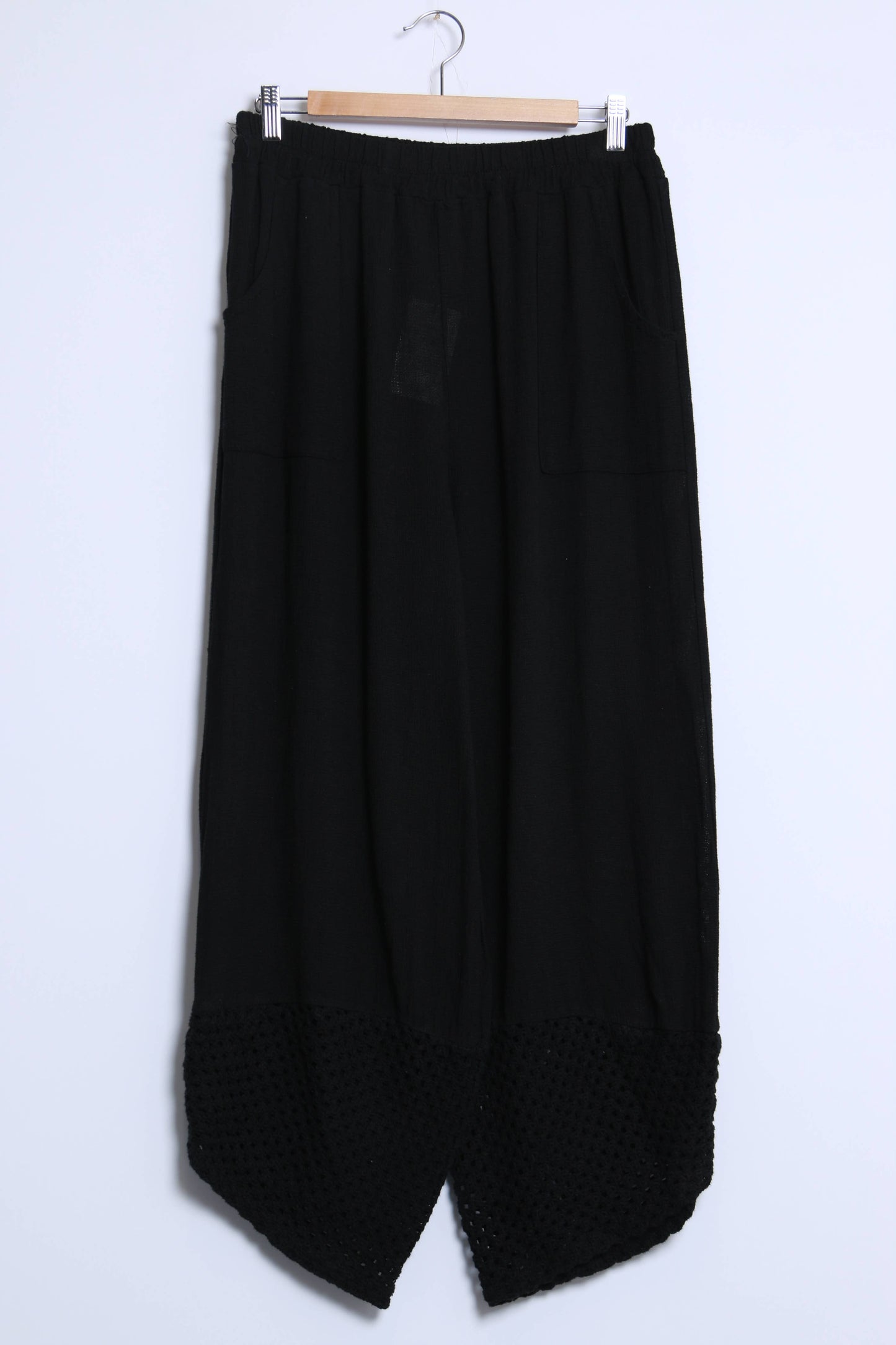 Mesh-bottom pants in cotton linen